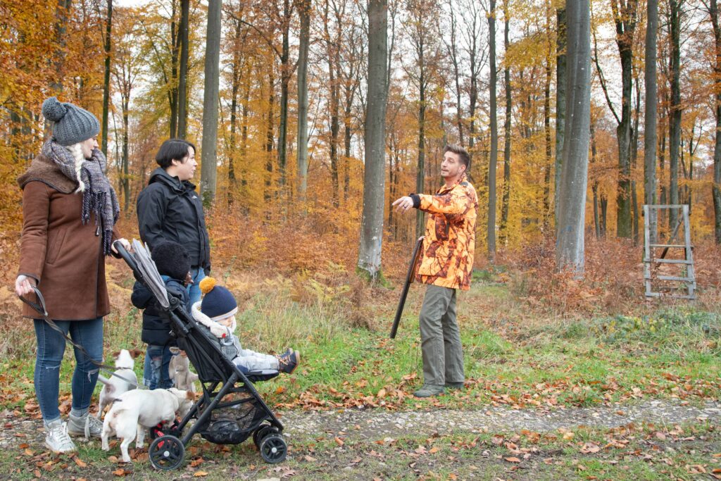 Se promener en toute sécurité dans les forêts de l'Oise pendant la chasse